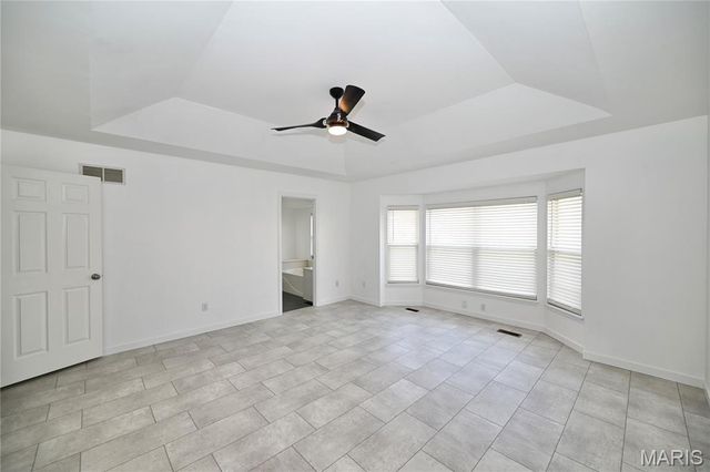 3235 Country Knoll Drive, St Charles, MO 63303
