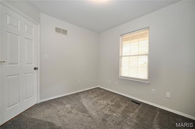 3235 Country Knoll Drive, St Charles, MO 63303