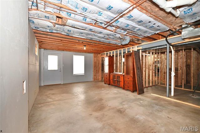 3235 Country Knoll Drive, St Charles, MO 63303