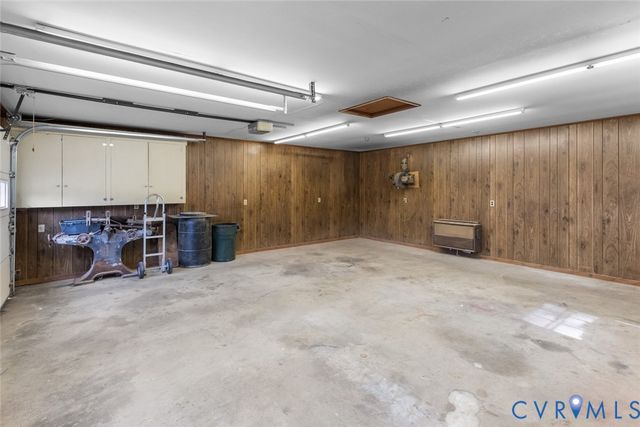 12056 Elmont Rd, Ashland, VA 23005