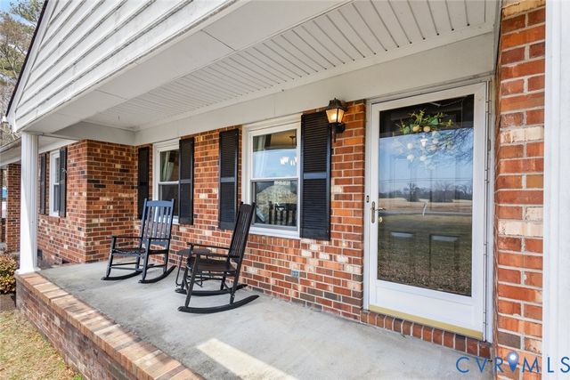 12056 Elmont Rd, Ashland, VA 23005