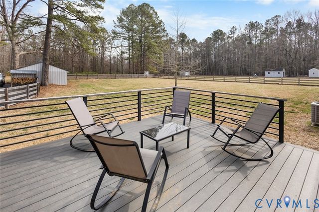 12056 Elmont Rd, Ashland, VA 23005