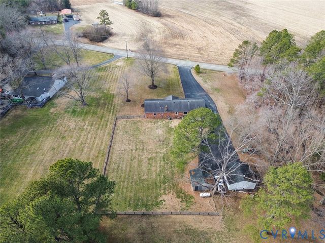 12056 Elmont Rd, Ashland, VA 23005