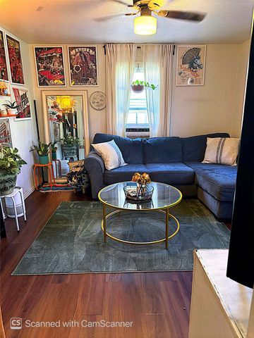 616 Astoria Avenue, Azle, TX 76020