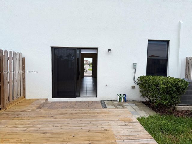 11936 SW 247th Terrace ., Homestead, FL 33032