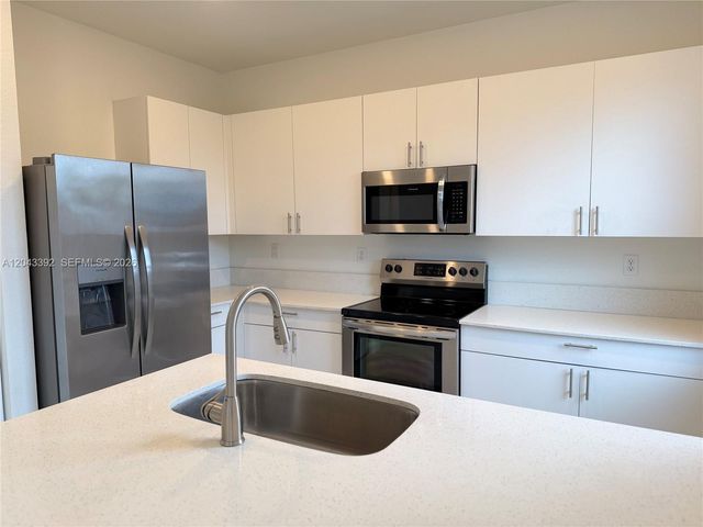 11936 SW 247th Terrace ., Homestead, FL 33032