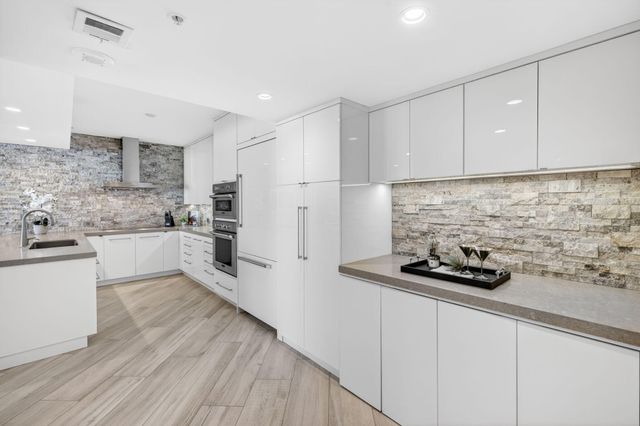 100 S Birch Road 803, Fort Lauderdale, FL 33316