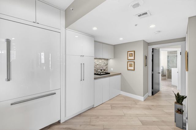 100 S Birch Road 803, Fort Lauderdale, FL 33316