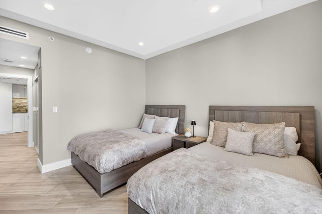 100 S Birch Road 803, Fort Lauderdale, FL 33316