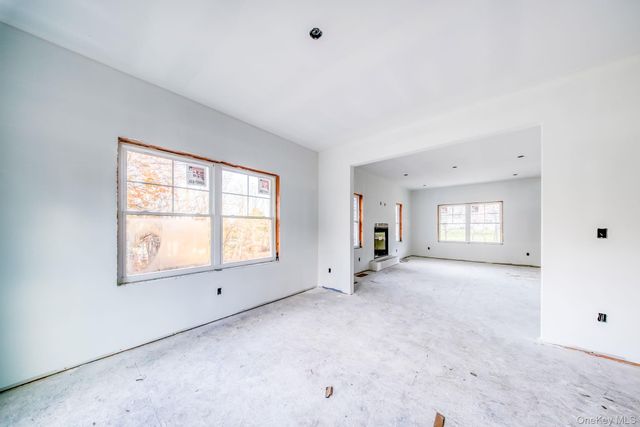 48 W Corbett Road, Montgomery, NY 12549