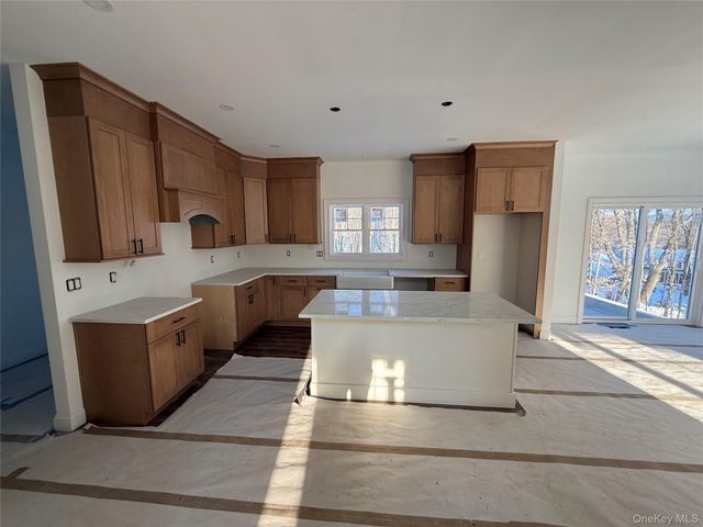 48 W Corbett Road, Montgomery, NY 12549