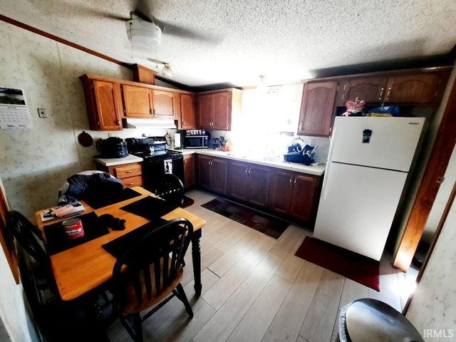 410 N Center Street, Eaton, IN 47338