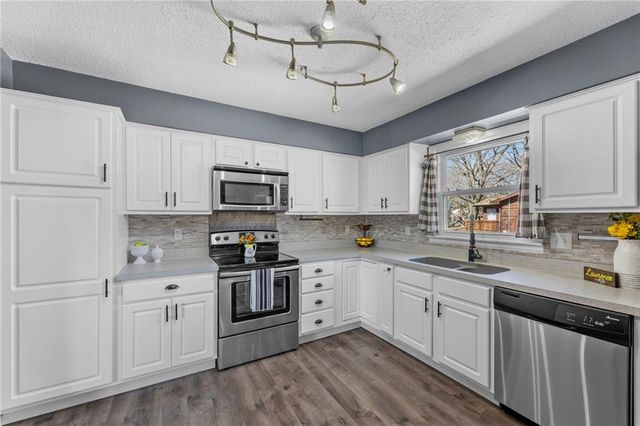 3412 W 9th Court, Lawrence, KS 66049