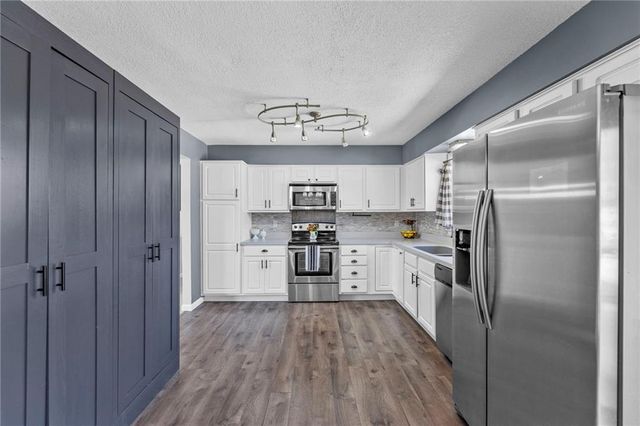 3412 W 9th Court, Lawrence, KS 66049