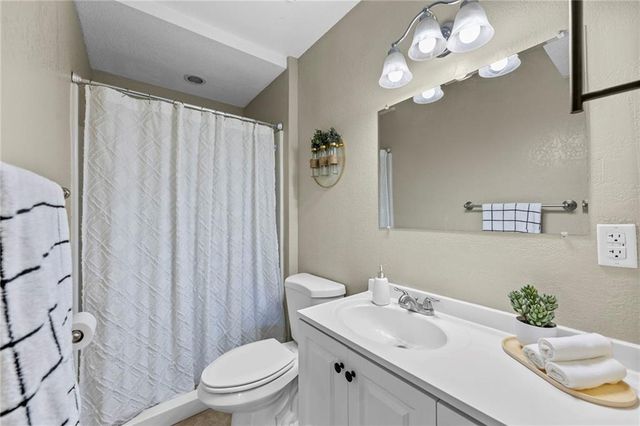 3412 W 9th Court, Lawrence, KS 66049