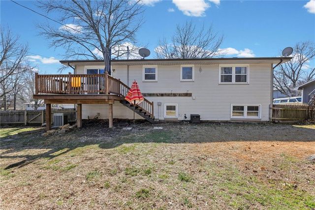 3412 W 9th Court, Lawrence, KS 66049