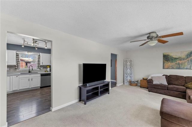 3412 W 9th Court, Lawrence, KS 66049