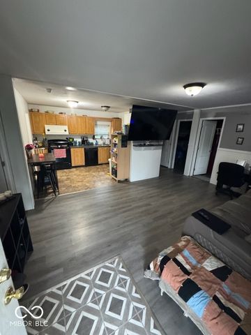620 Pearl Street, Whiteland, IN 46184