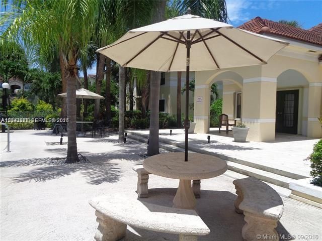 540 S Park Road 159, Hollywood, FL 33021