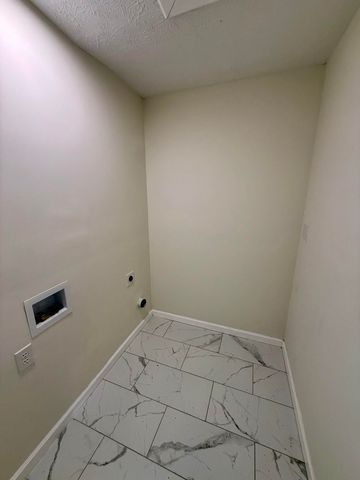 1356 Baxter Ridge Road, Lawrenceburg, KY 40342