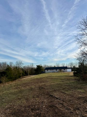 1356 Baxter Ridge Road, Lawrenceburg, KY 40342
