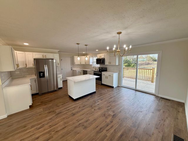 1356 Baxter Ridge Road, Lawrenceburg, KY 40342