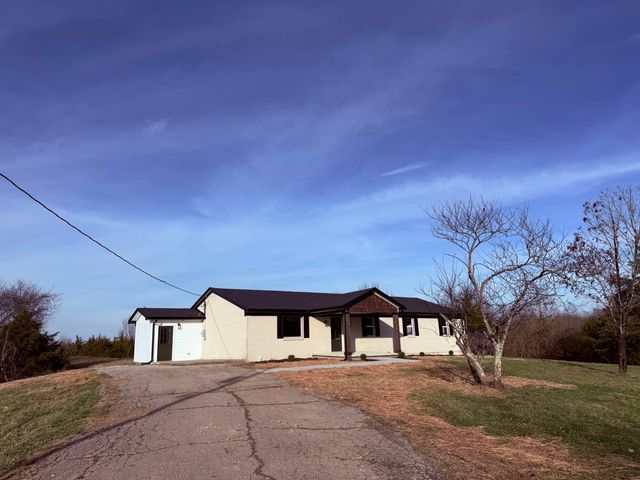 1356 Baxter Ridge Road, Lawrenceburg, KY 40342