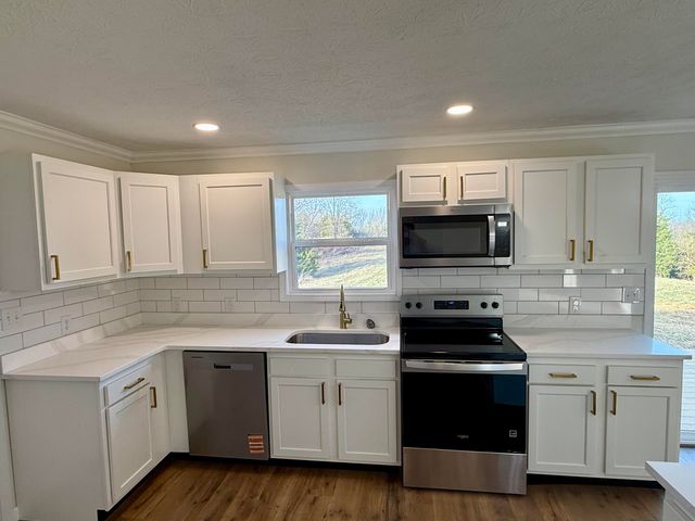 1356 Baxter Ridge Road, Lawrenceburg, KY 40342