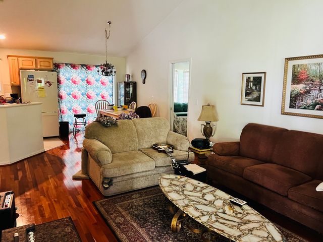 12 Deerfield Cir, Auburn, MA 01501