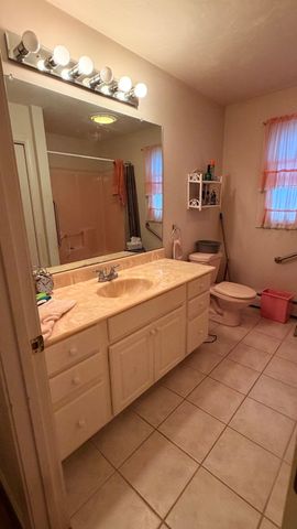 12 Deerfield Cir, Auburn, MA 01501