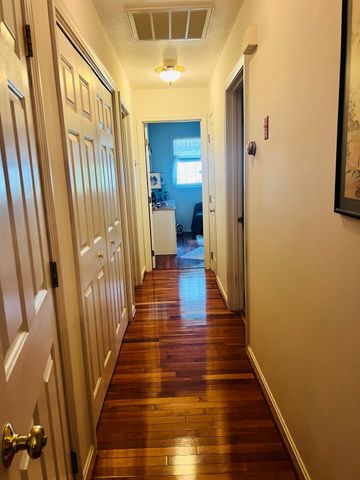 12 Deerfield Cir, Auburn, MA 01501