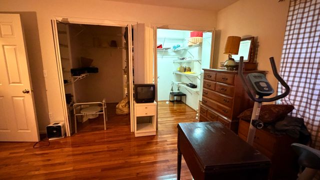 12 Deerfield Cir, Auburn, MA 01501