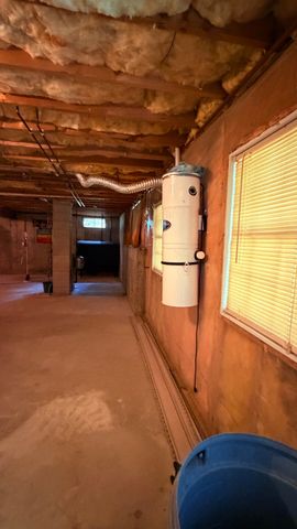 12 Deerfield Cir, Auburn, MA 01501