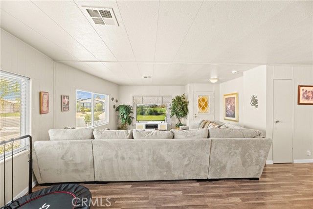 2964 Silver Oak Way, Hemet, CA 92545