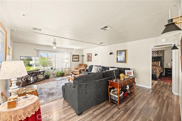 2964 Silver Oak Way, Hemet, CA 92545