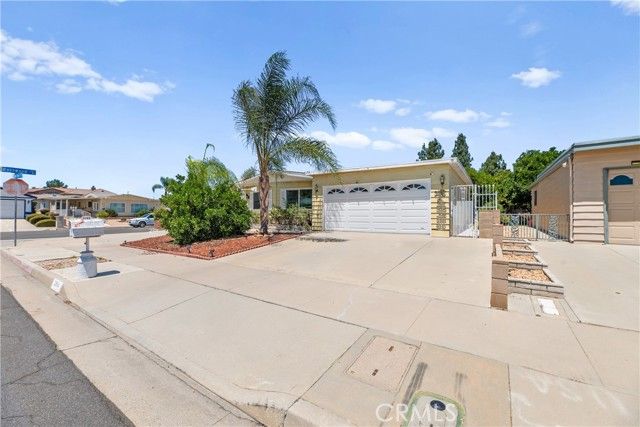 2964 Silver Oak Way, Hemet, CA 92545