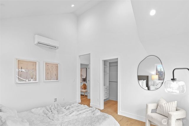 6547 11th Avenue NW, Seattle, WA 98117