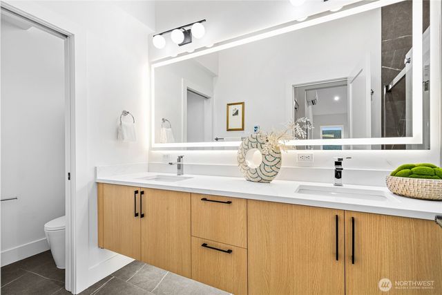 6547 11th Avenue NW, Seattle, WA 98117