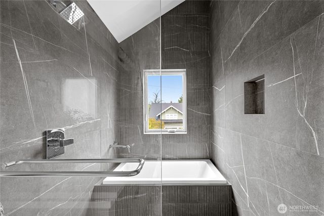 6547 11th Avenue NW, Seattle, WA 98117