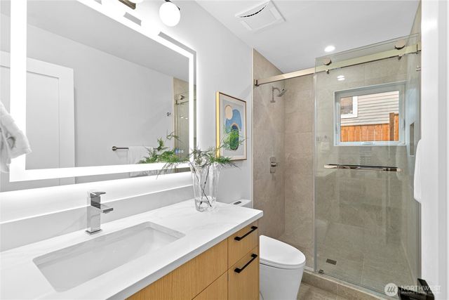 6547 11th Avenue NW, Seattle, WA 98117