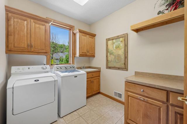 16608 73rd Avenue N, Maple Grove, MN 55311