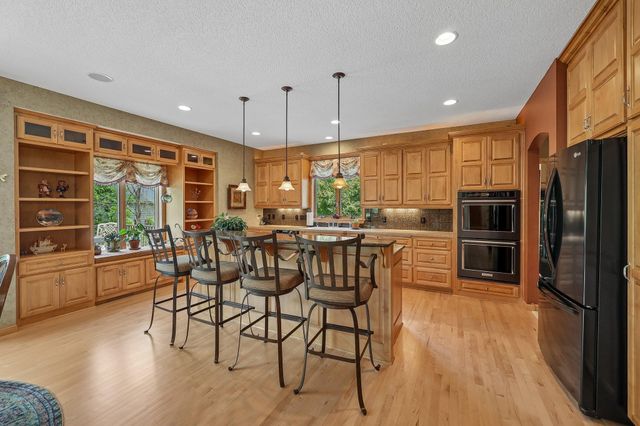 16608 73rd Avenue N, Maple Grove, MN 55311