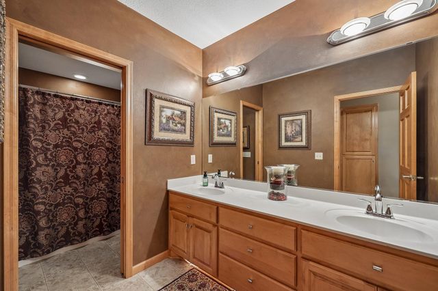 16608 73rd Avenue N, Maple Grove, MN 55311