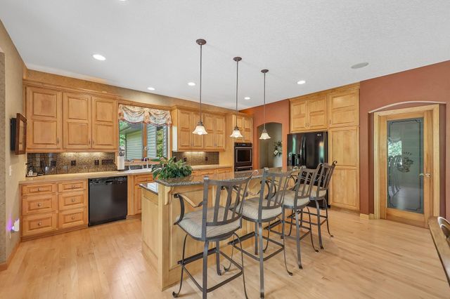 16608 73rd Avenue N, Maple Grove, MN 55311