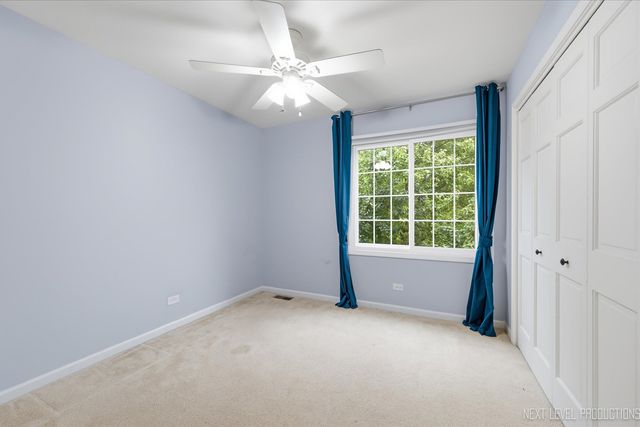 39W832 Carl Sandburg Road, St. Charles, IL 60175