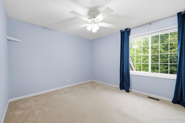 39W832 Carl Sandburg Road, St. Charles, IL 60175