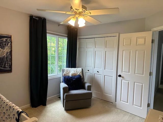 39W832 Carl Sandburg Road, St. Charles, IL 60175