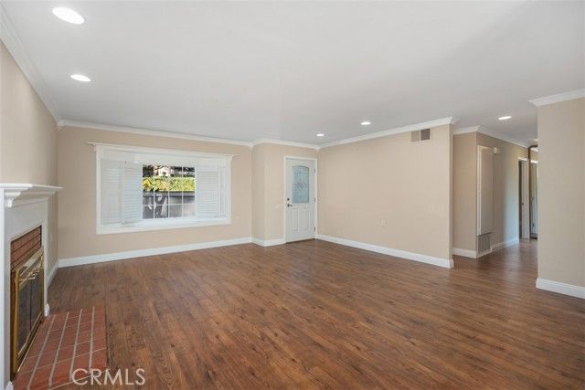 3289 San Amadeo C, Laguna Woods, CA 92637