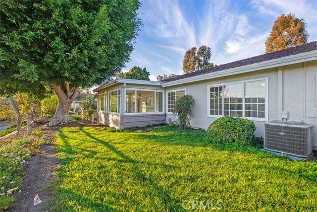 3289 San Amadeo C, Laguna Woods, CA 92637