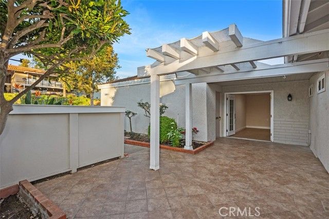3289 San Amadeo C, Laguna Woods, CA 92637